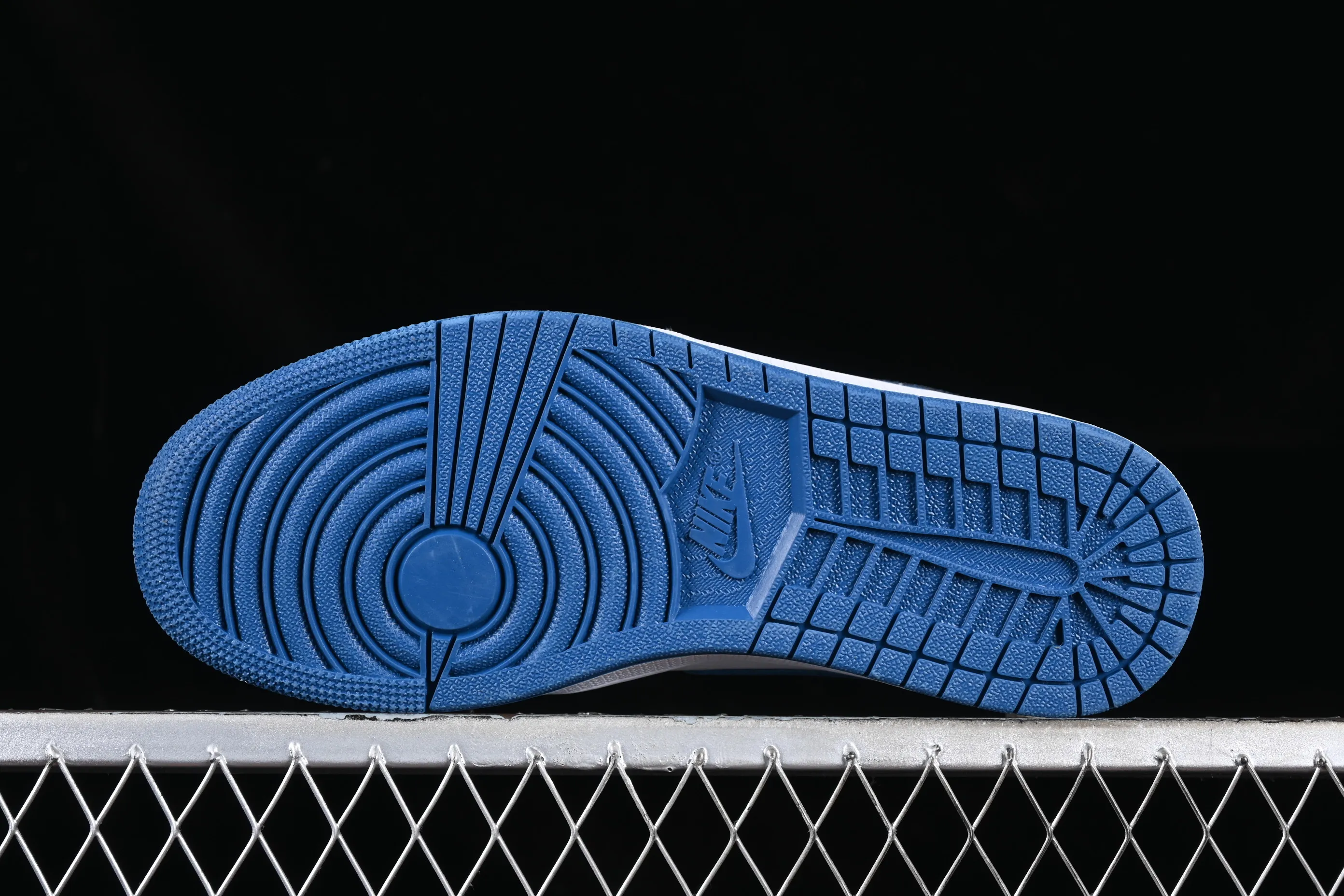 All categories Air Jordan Jordan series basketball shoes Air Jordan 1 Low Z version Air Jordan 1 Low SE AJ1 Joe 1 blue and black sashimi embroidery style low-top cultural casual sneakers FV3622-141